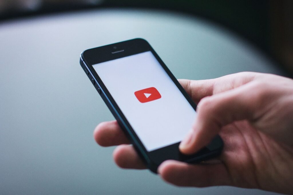YouTube Playlists as Guided Viewing Paths